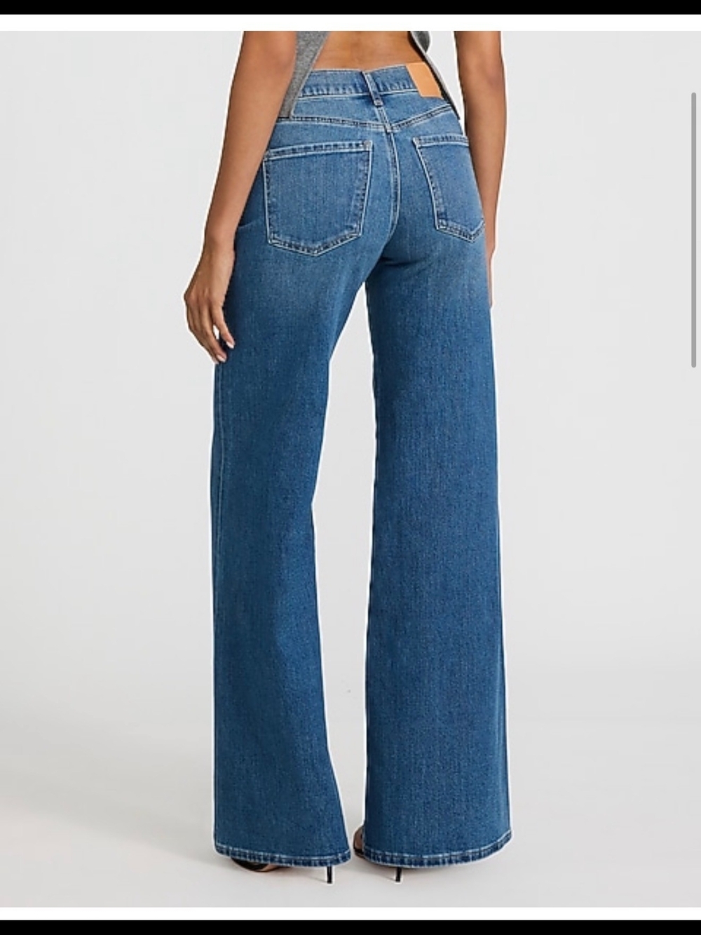 High-Waisted Wide Leg Women’s Jeans - Blue        Size 10 Short - Picture 4 of 7